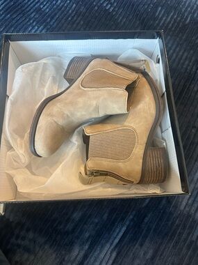 Pierre Dumas Tan Suede Chelsea Ankle Booties with Stacked Heel